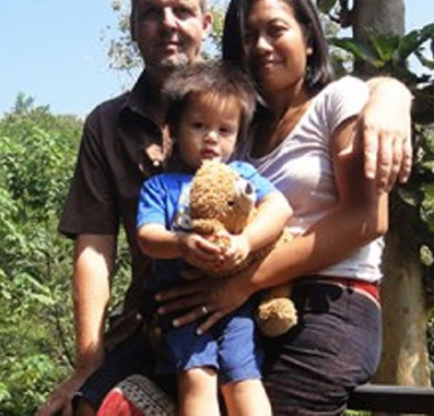 the owner of the hillside eco lodge - Aloune and Holger - Laos